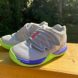 Nike sneakers Size 5c